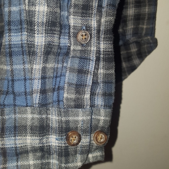 Men's Eddie Bauer Plaid Blue Long Sleeved Shirt - Picture 5 of 5